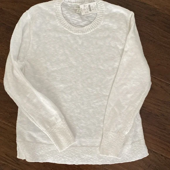 J. Crew Factory Crewneck Beach
Sweater Medium NWT - Picture 7 of 7